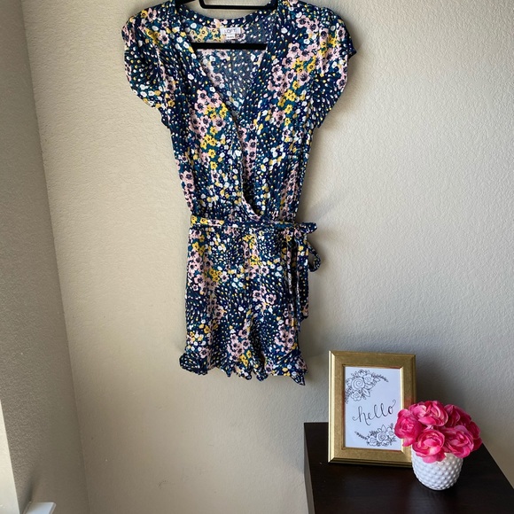 LOFT Other - Loft Floral Romper
